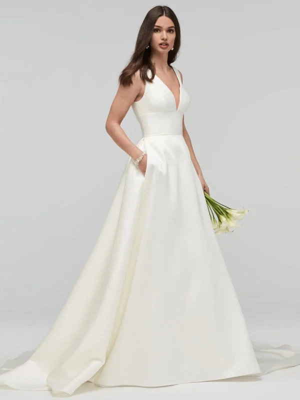 Ivory A-Line Wedding Dresses With Train Sleeveless Pockets V-Neck Backless Satin Fabric Long Bridal Gowns