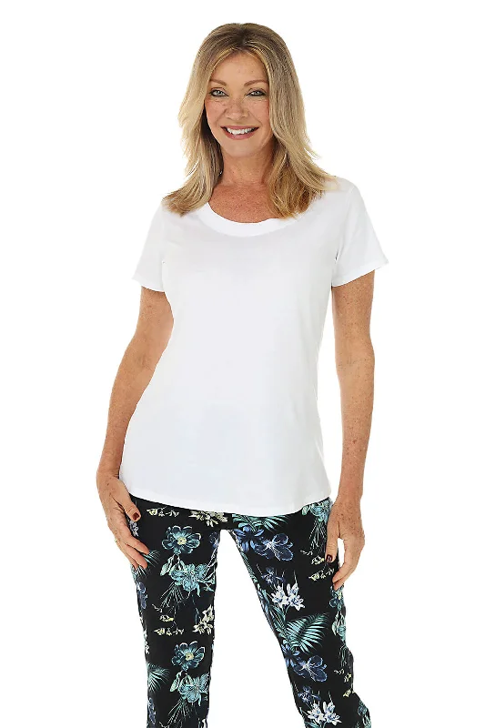 Classic Scoop Neck Tee Confident Women's Power