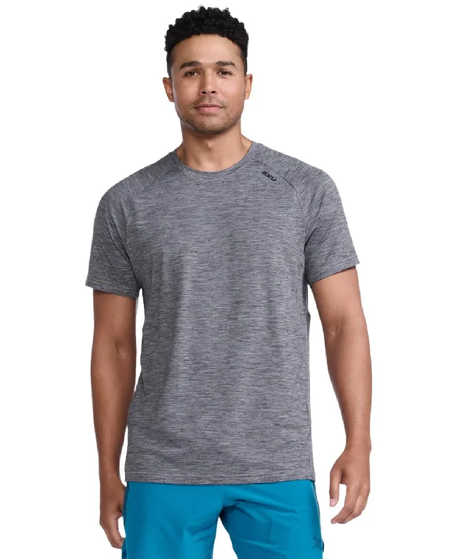2XU Motion Tee Harbor Men's T-Shirt (Mist/Black) Relaxed Women's 