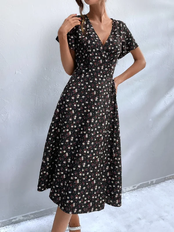 Ditsy Floral Knot Short Sleeve V Neck Flared High Waist Midi Dress