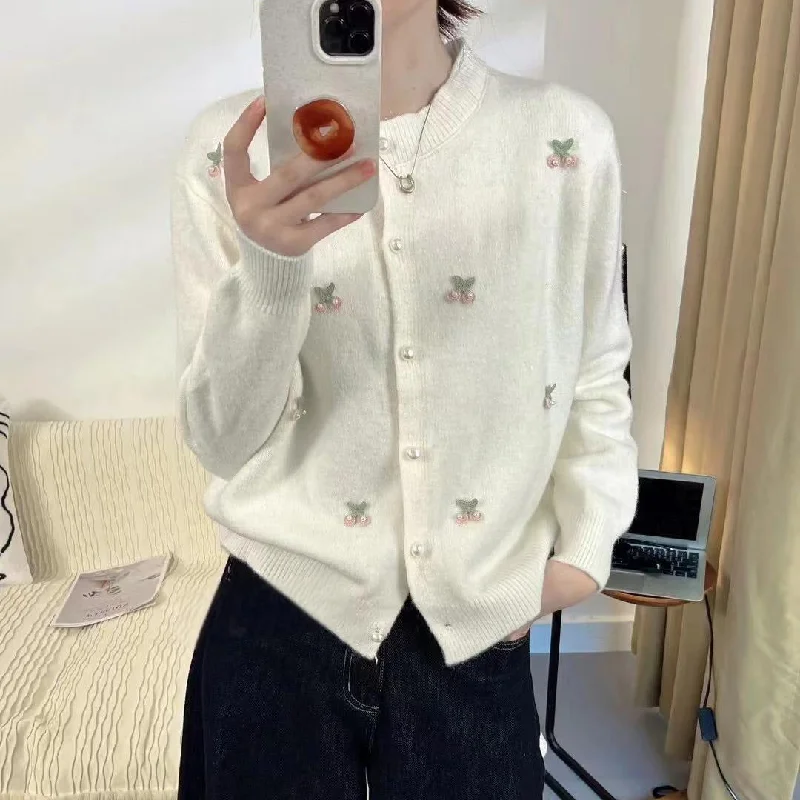 Clara rund neck soft knit pearl button cardigan Stylish Women's Tropical 