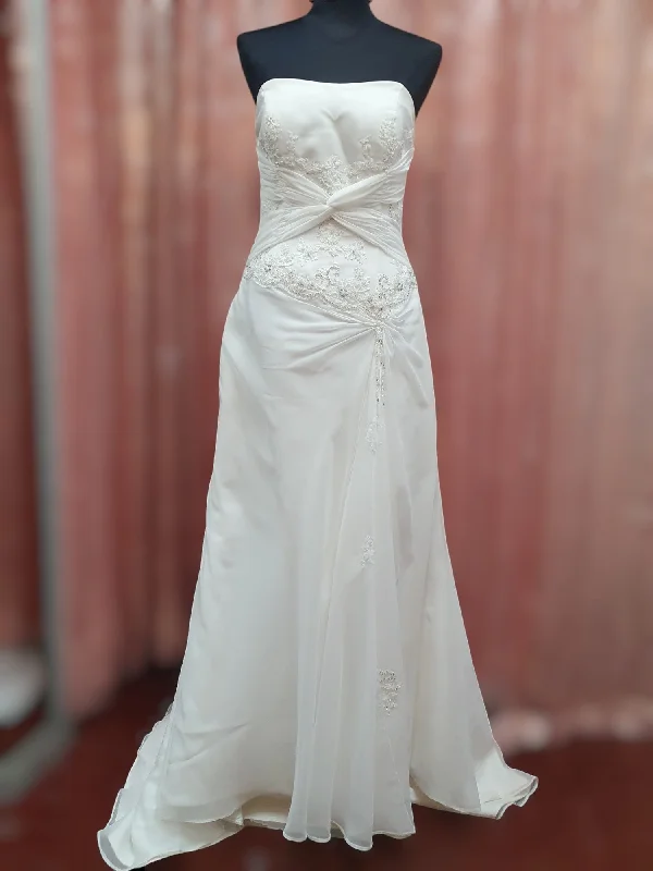 Size 16 Strapless Sweetheart Gown