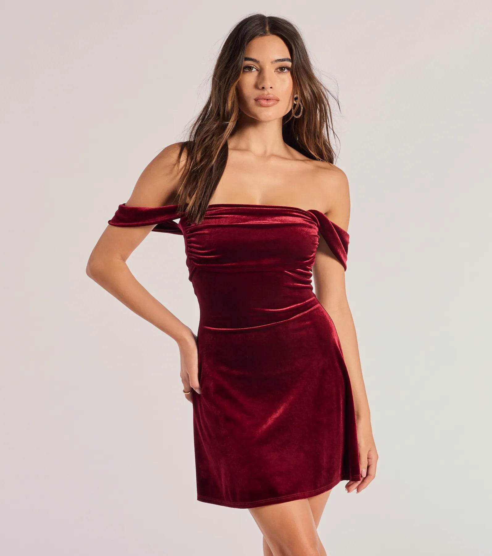 Flirty And Chic Velvet Off-The-Shoulder Mini Dress Sharp Women's Italian
