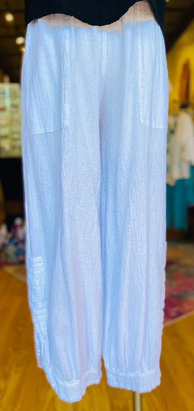Travel Pants Perfect for the Resort Lifestyle Relaxed Women's Beachy