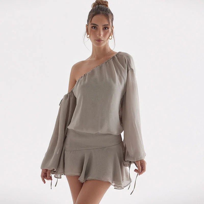 BerryBetty - Chiffon Ruffle Hem Bishop Sleeve One Shoulder Mini Dress - Gray Bohemian Women's Free