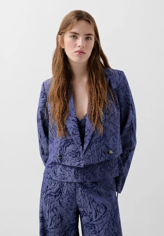 BLAZER CURTO EM JACQUARD Confident Women's Power