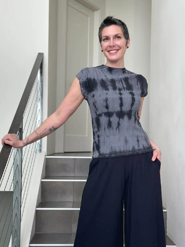 Shibori Ribbed Eco Cap Sleeve Mock Top Cozy Women's Sherpa - lined